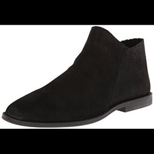 Kenneth Cole REACTION Women's Vin Win Boots